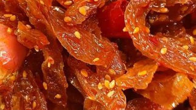 长沙特产魔芋干大驾光临 每一根都非常入味 QQ弹弹 嚼劲十足 真的太好吃了 简直一口就沦陷#辣条 #