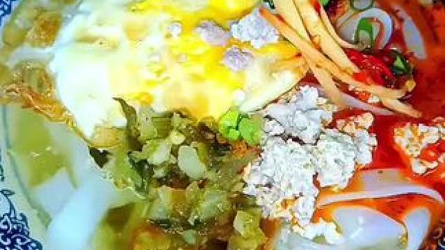 早餐来一碗米皮太爽了！#再忙也要记得吃早餐 #妈呀太香了 #早餐吃什么 #好吃不贵经济实惠