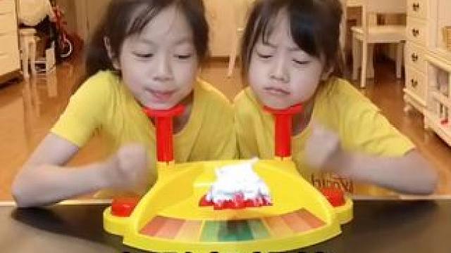 打脸机挑战，太刺激太好玩了，快和家人朋友一起玩吧