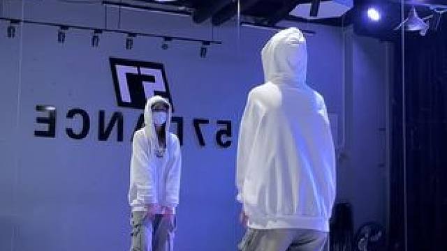 分解仅供参考哦！特意放慢了速度哈！ #hiphop #孤独材料 #demi编舞 #零基础学舞蹈 #慢