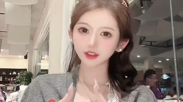 我有一点点甜，一点点可爱，还有很多很多喜欢你～