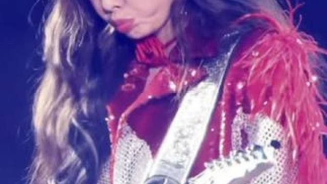 就是耍帅～秒变嘟嘴文#于文文 #欢乐时刻 #音乐治愈 #魔方视界巡回演唱会#二巡 拾光见