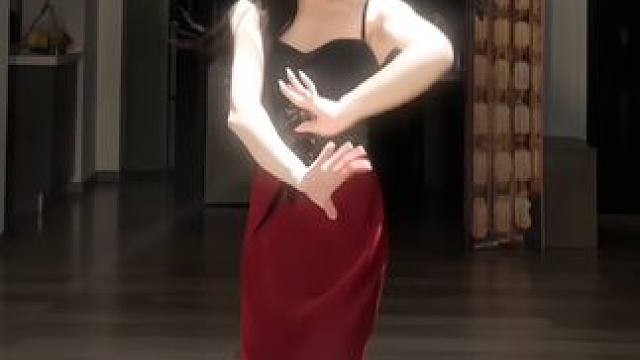 #舞蹈 柳下闻瑶琴 起舞和一曲～#惊鸿一面 #小妈感 #国风 #东方美