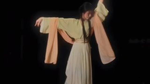 我的思念似六月里的小雨哗哗#古典舞 #翻跳 #汉服 #浪人琵琶