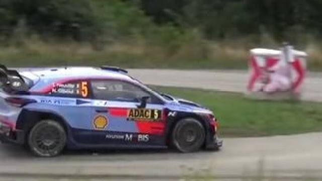 面对这种极具挑战性的回头弯，不同车型和车手展现出了各自独特的过弯策略，各显神通#wrc拉力赛