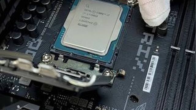 今天来点不一样的机箱，游戏党狂喜 #diy电脑 #组装电脑 #男孩子花点钱怎么了 #装机