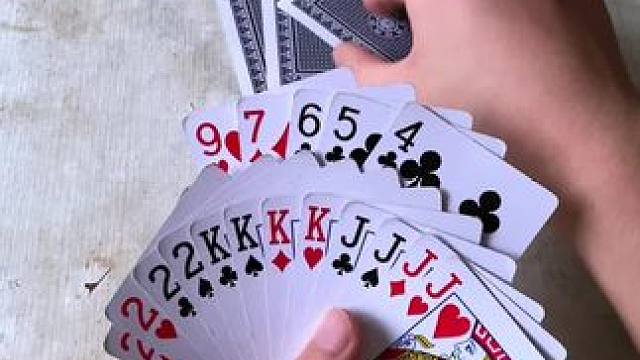 #天天斗地主真人版  #斗地主 #这操作都看傻了