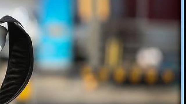 男子因为抢钱进了警局，结果失主却说这是他的钱#电影解说