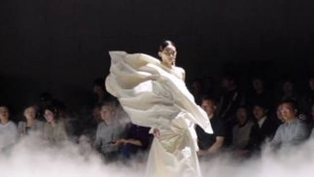 光·2024浙江工业大学之江学院服装设计毕业秀#高校时装周 #秀场直击 #服装设计 #柯桥时装周 #