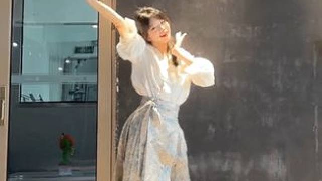 #浅跳一下 #予君书 #马面裙 #国风