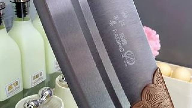 #菜刀  #手工锻打菜刀  #斩切两用刀  #家用厨房菜刀  #超便宜超划算