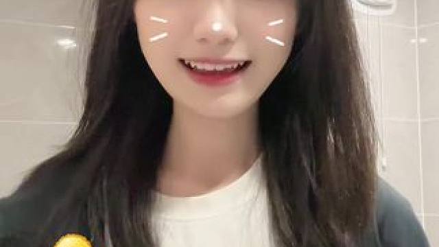 早起舞一曲 元气满满 差点就不迟到了#甜妹 #甜妹统治世界 #bgm一响甜妹登场 #手势舞