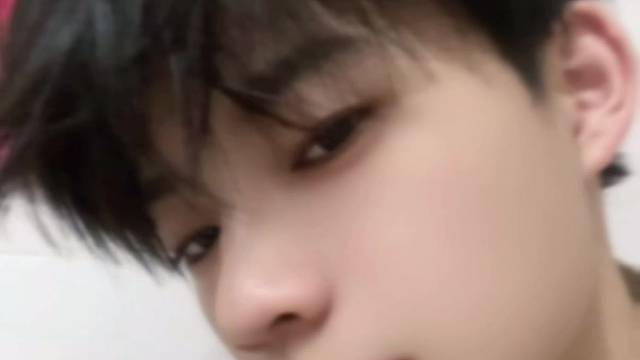 好心人帮忙p下帅点的