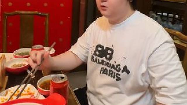 这火锅不吃也罢 #陈伯全能王 #这火锅一吃一个不吱声 #小丑竟是我自己