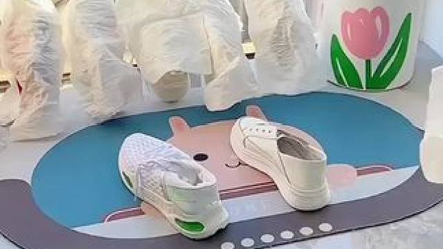 换季了不穿的鞋子可以用这个#无纺布鞋袋  收纳起来第二年拿出来就都是干干净净的了#无纺布收纳鞋袋晾鞋