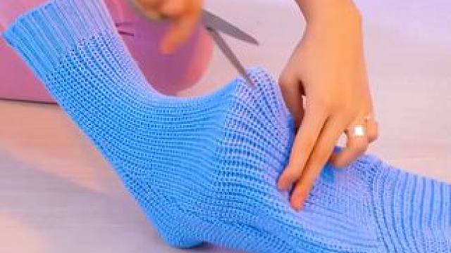 家里废旧衣服不要扔，简单改造，变废为宝