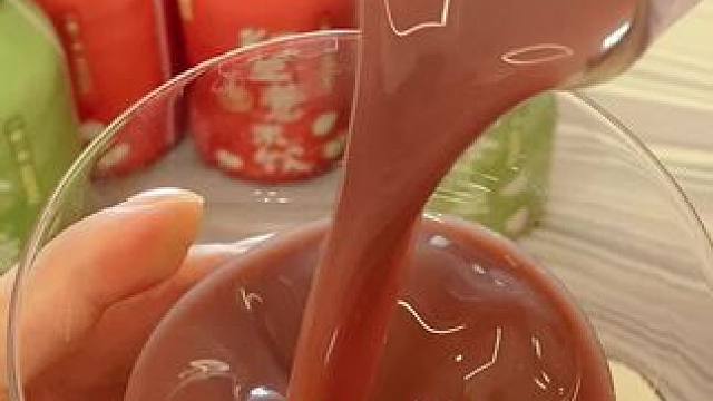 真材实料的红豆薏米饮，特别丝滑香浓比自己熬煮的好喝多了#红豆薏米饮 #红豆薏米 #仙女都在喝什么 #