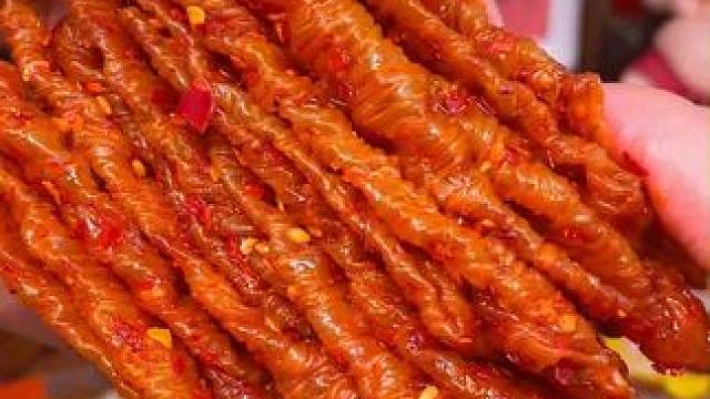 这个波浪豆筋真是越吃越辣，越吃越上头，真的太香了！#好吃到停不下来 #辣条 #妈呀太香了