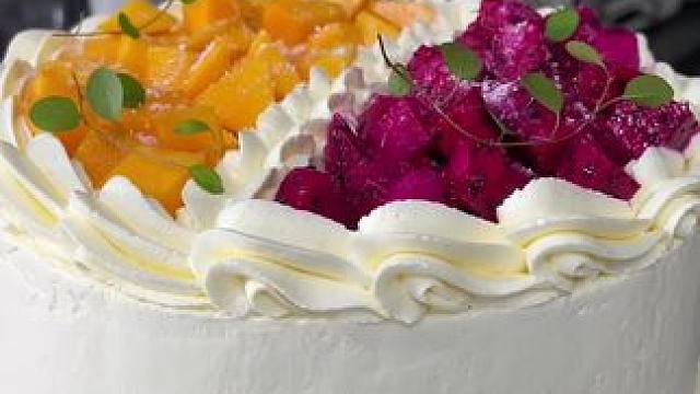 简简单单的一个生日蛋糕，但都是父母满满的爱#一学就会的小甜品 #自制生日蛋糕