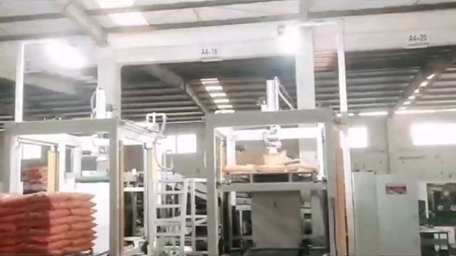 桁架机器人快速拆鸡饲料