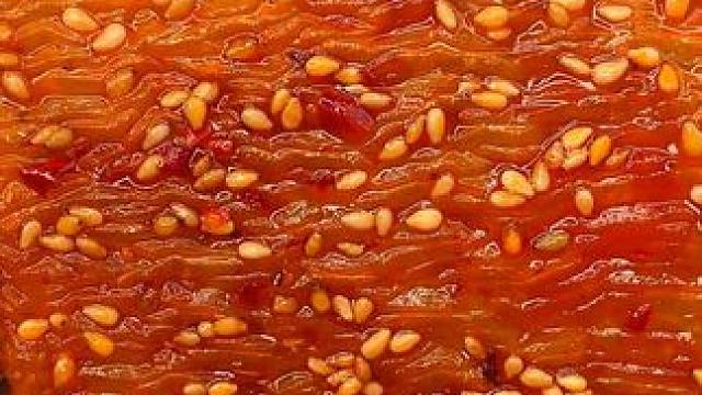 真不明白，那么好吃辣条，你不试试，我真的是太伤心了！#辣条 #无辣不欢 #零食推荐 #追剧小零食