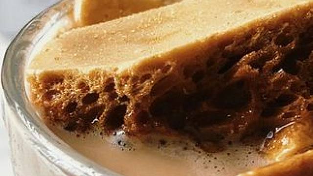 怎样在家做一杯好喝的卡美罗焦糖拿铁？ #咖啡 #蜂窝糖 #卡美罗焦糖拿铁