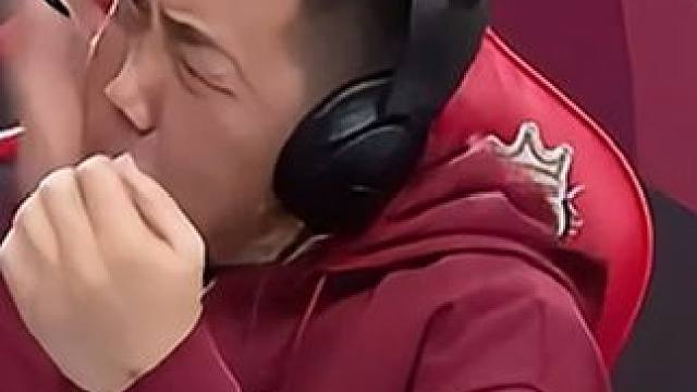 逍遥：你就说我这牌该不该抽自己吧，要“疯”了啊