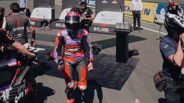 motogp法国站冲刺赛，马丁拿下冠军马奎斯P2小牛P3 #motogp #摩托车比赛