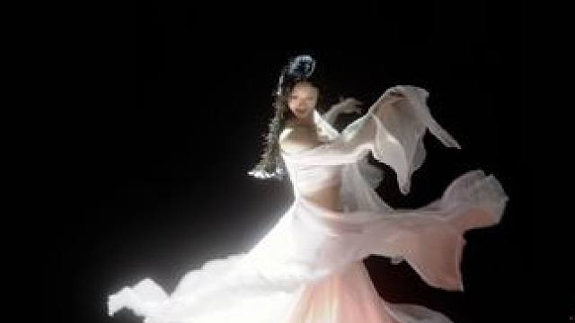 恰似月下独酌#即兴 #古典舞 #氛围感 #歌曲落