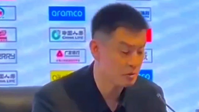 这是下功夫研究周琦了吧？各种动作针对他的腰