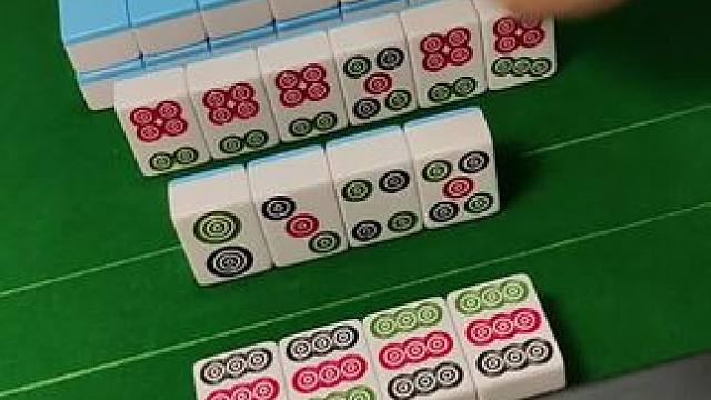 又说我炸胡？#富豪麻将 #麻将麻将抖起来 #麻将攻略 #小麻将解心宽