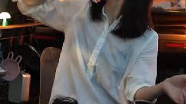 #户外露营 强风暴雨中自驾户外露营，美食，美酒，吃的比家里还好，一个人的露营时光#露营