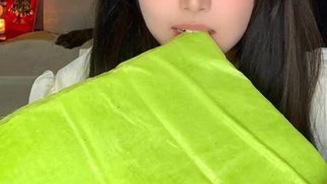 挖到几个不常见地方特产试吃看看！有没有你吃过的！#好吃到停不下来 #零食推荐 #地方特产 #美食测评