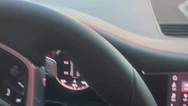 摸了一天的鱼  下个班吧！