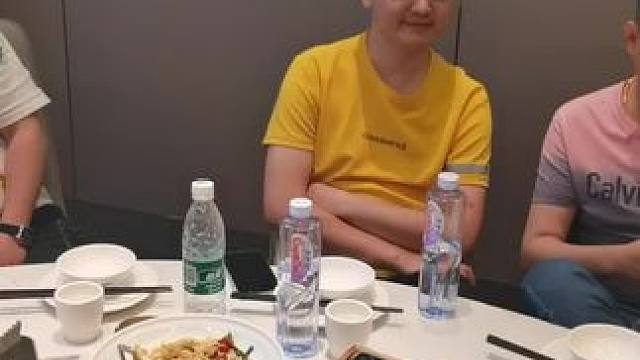 今晚必须和贵客学习一下不想做高铁了，休息一天么么哒