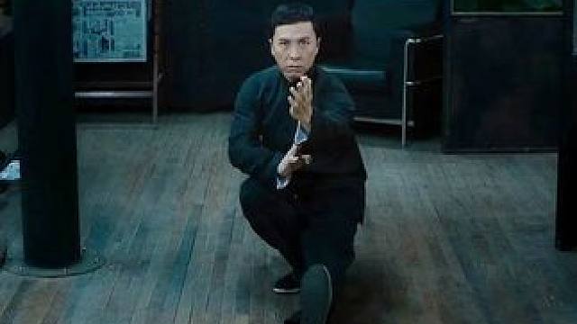 风靡全网的叶问蹲，你喜欢哪一个？#武术 #原创搞笑 #武林绝学 #整活 #传统功夫