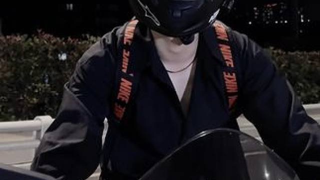 想看你们骑车滑板的照片