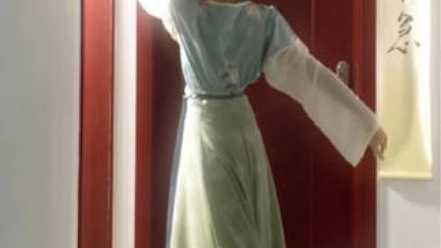 笑死我了 这个发型真的很像海螺#古典舞 #古风  #春意盎然图