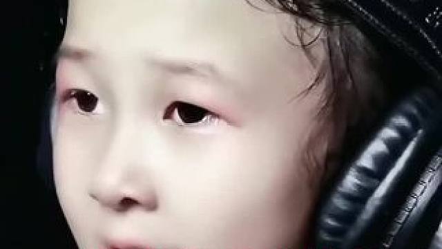 当有一天——生你养你的两个人都走了，这世间就再也没有任何人真心实意地疼你爱你了，没有人在意你过得好不