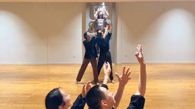 南京授课 #戴萍编舞#李源编舞 #周深 【亲爱的旅人啊】