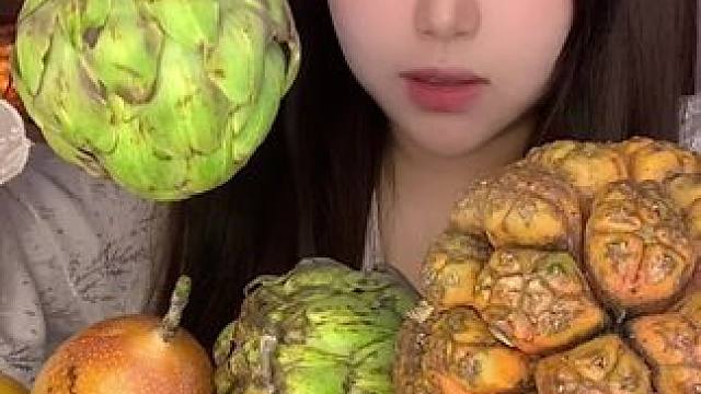 挖到几个小众水果试吃！你吃过哪个#水果 #好吃到停不下来 #美食测评 #新鲜应季水果