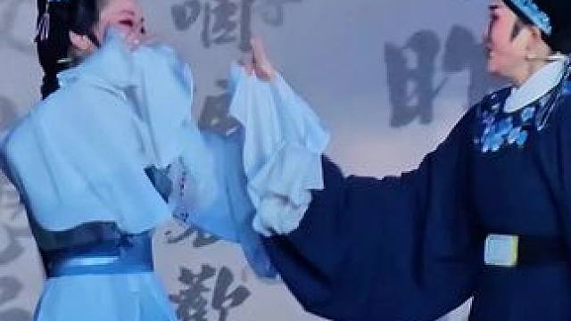 这演唱会神器会玩了，但是坐的距离太近了
#现场实拍 #三星s23ultra #国风古韵 #古风 #每