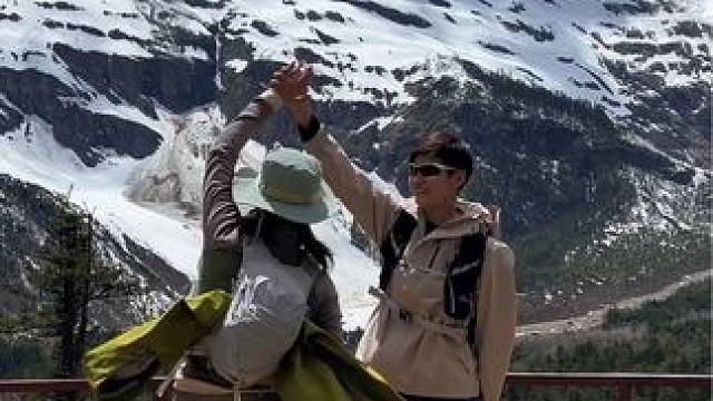 这次出来旅游女朋友给了重要任务，就是跳Diamond转场，徒步已经够累了，脑子还要顺动作，但是能一起