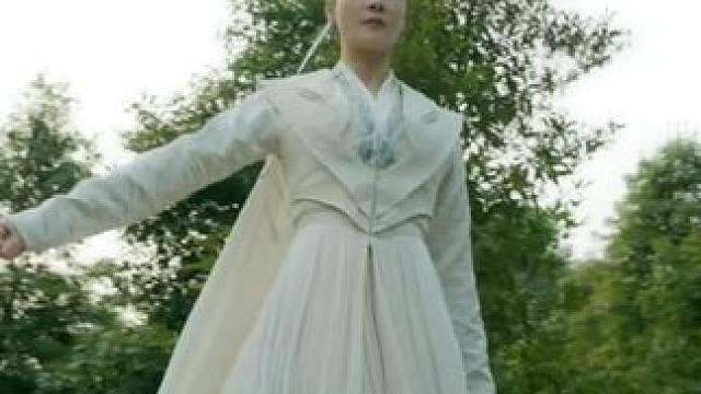 圆了一回武侠梦。 #穿越 #变装 #武侠  #古装变身 #拍出电影感