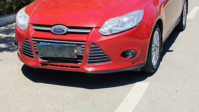 小车原版，全车就右边两个叶子板划痕补漆，