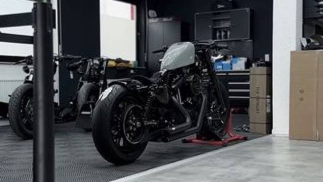 哈雷sportster 
#哈雷 #机车改装 #哈雷883 #哈雷x48 #bobber