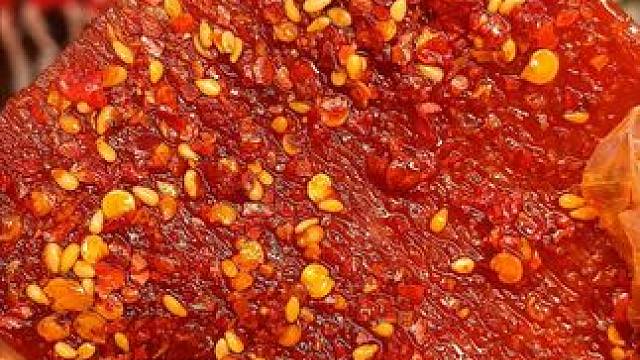 这是一个会让人上头的辣条，又辣又辣，特别过瘾，有种小时候的味道！#零食推荐 #追剧小零食 #辣条