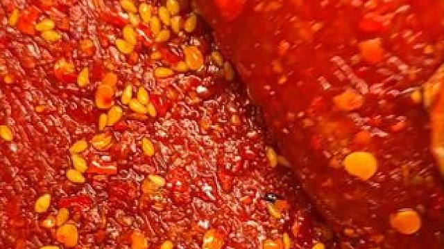 小学门口小卖部经常买的素牛板筋辣条，终于被我找到了，还是原来的味道！#好吃到停不下来 #追剧小零食 