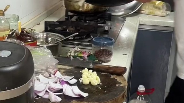 夏天到了，又是吃龙虾的季节