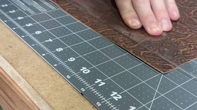 和修马蹄洗地毯的人说一声 今天晚上不过去 #皮具制作 #极度舒适 #解压